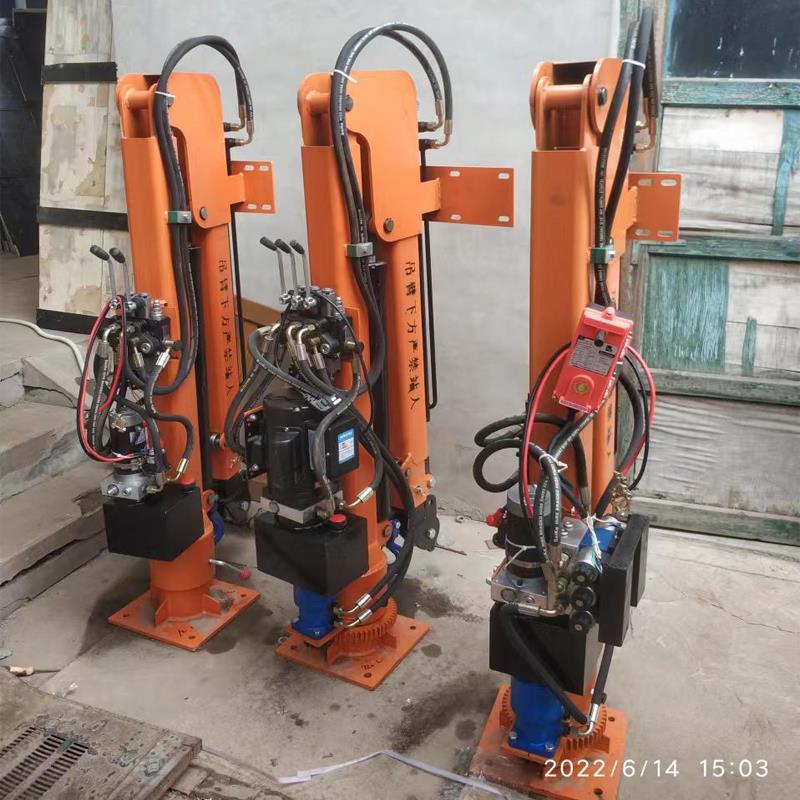 古坑乡重汽蓝牌随车吊 3.2吨 国六动力强 液压驱动 农用自卸起重机