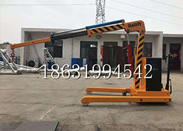 古坑乡随车吊机仓库小型1吨电动吊机自走可移动式多少钱随车吊机全电动液压吊机多少钱